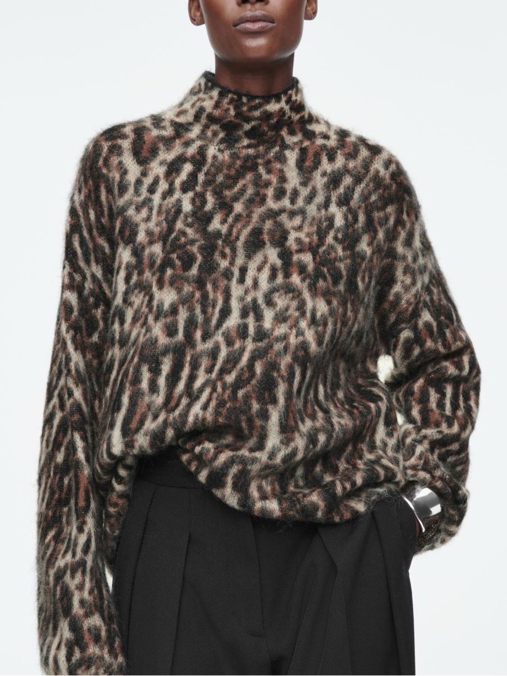 COS Leopard Print Mock Neck Women's Sweater / Size M